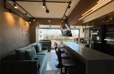 Apartamento 2 quartos totalmente mobiliado excelente localizaçao