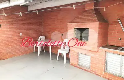 Sobrado para venda, 4 quartos (sendo 1 suíte), 2 vagas e garagem, espaço gourmet, água fria