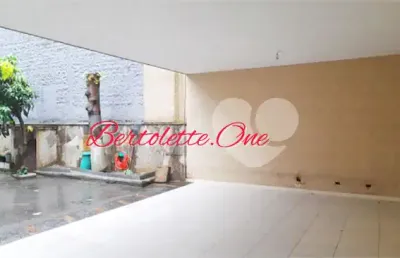 Sobrado comercial para locação com 450m². 11 vagas. 9 salas. 5 wcs.  água fria.
