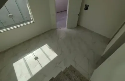 Sobrado novo. condomínio. 5 minutos horto florestal