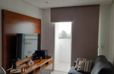 Lindo apartamento totalmente mobiliado, 3 dormitórios sendo 1 suíte, armarios em todos do quartos, sala para 2 ambientes com sacada com vista para o horto florestal. 2  vagas de garagem, preio com laz