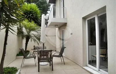 Casa em condomínio fechado com 4 quartos para alugar na Rua Amaral Gama, 261, Santana, São Paulo