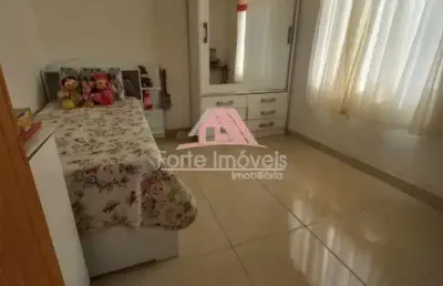 Imóvel linear com 3 dormitórios c/ 1 suíte - bairro tingui - cg/rj