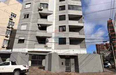 Apartamento 2 dorm/quartos com sacada e box de garagem no centro de passo fundo/rs