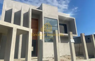 Casa assobradada moderna com 4 suítes com piscina à venda à 2 minutos do shopping serramar