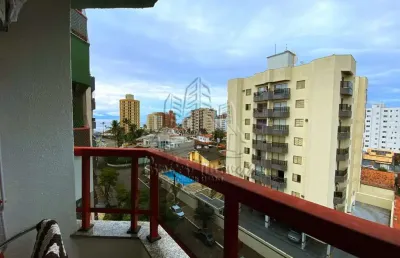 Lindo apartamento à 150 metros da praia martim de sá, com 3 dormitórios sendo 1 suíte com vista para o mar