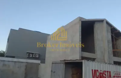 Loft exclusivo em village massaguaçu 1 minuto da praia | arquitetura moderna e estilo industrial