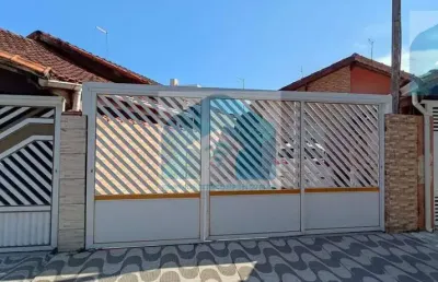 Casa com 2 quartos à venda na Rua Atibaia, 129, Jardim Real, Praia Grande