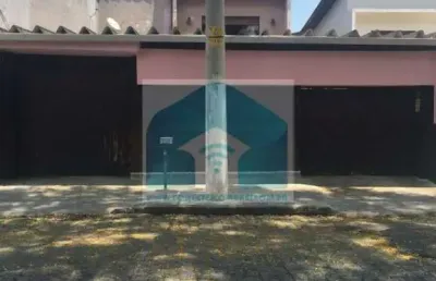Casa brooklin vende , aluga 3 quartos e 4 banheiros à venda, 320 m² 500 m total com churrasqueira .