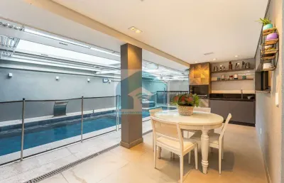 Casa alto da boa vista , condominio fechado , 3 suites com elevador piscina churrasqueira.