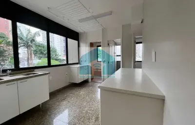 Cobertura vila nova conceição,  318m² ,4 suites e 4 vagas .
