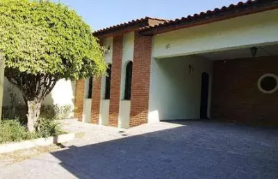 Casa térrea grande com 3 dormitórios à venda, 200 m² por r$ 600.000 - jardim helena cristina - sorocaba/sp