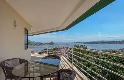 Casa com 4 quartos à venda na Rua Doutor Armando Lopes, Charitas, Niterói