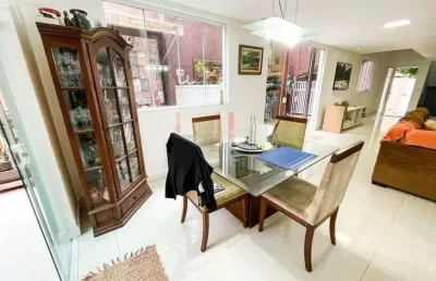 Casa para venda tem 220 metros quadrados com 4 quartos em itaipu - niterói - rj