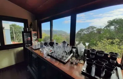 Casa com 5 quartos em itaipu alto padrão vista privilegiada