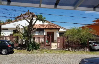 Casa para venda possui 410 metros quadrados com 7 quartos camboinhas niterói rj