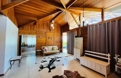 Classe a imóveis apresenta: casa aconchegante em meio à natureza no condomínio aldeias do lago – setor pinheiros