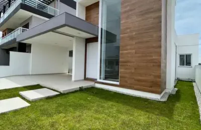Ferreira negócios imobiliários vende	casa em passo de torres bairro centro residência rua dos caracóis