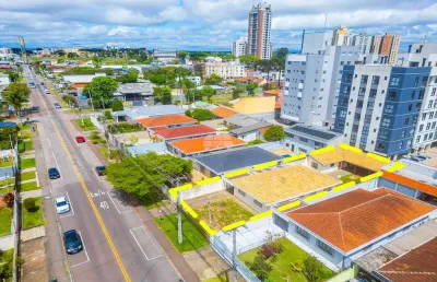 Casa com 3 quartos à venda na rua deputado waldemiro pedroso, 397, novo mundo, curitiba, 500 m2 por r$ 1.130.000