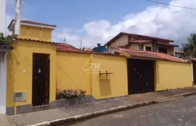 Casa com 10 quartos à venda na rua santa catarina, 45, centro, itanhaém, 341 m2 por r$ 750.000