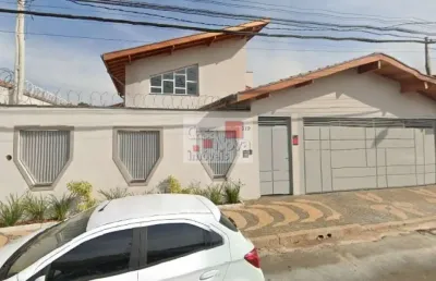 Casa com 3 quartos à venda na Rua Dona Regina Michielin, 319, Jardim Belvedere, Araras