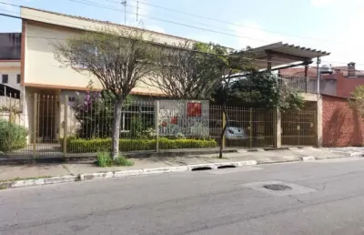 Sobrado com 3 suítes,3 vagas,churrasqueira com fogão a lenha,quintal