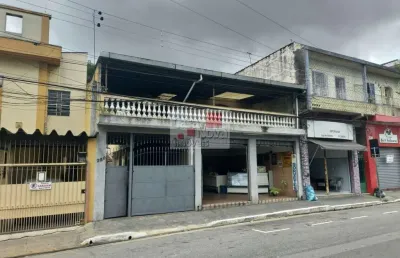Ótimo  imóvel com casa e ponto comercial, terreno de 330 m².