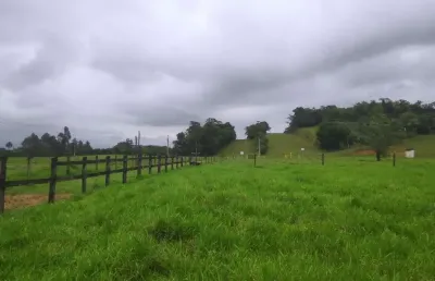 Chácara / sítio à venda no Papucaia, Cachoeiras de Macacu 