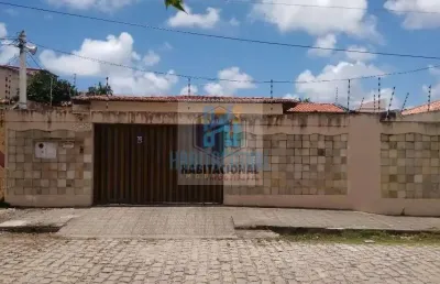Casa com 3 quartos à venda na professor hermógenes medeiros, 3285, candelária, natal por r$ 655.000