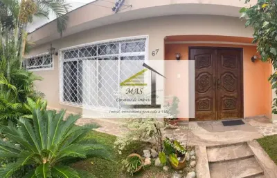 Excelente casa à venda com 06 quartos em localização privilegiada no bairro capoeiras