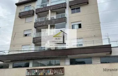 Apartamento semi-mobiliado com ampla área externa em coqueiros