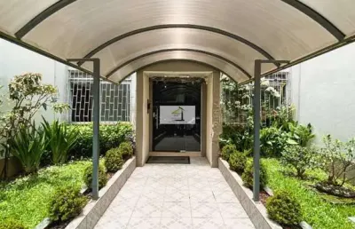 Oportunidade imperdível: apartamento totalmente reformado no kobrasol!