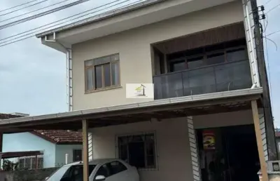 Conjunto de 02 sobrados e uma casa de madeira  à venda - praia joão rosa