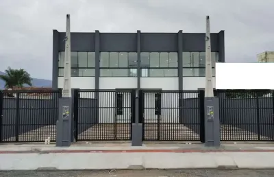 Casa com 2 quartos à venda na Rua São Firmino, Vila Nova, Joinville