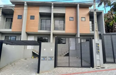 Casa com 2 quartos à venda na Avenida Antônio Ramos Alvim, Floresta, Joinville