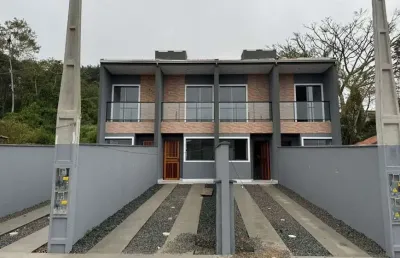 Sobrado à venda no bairro paranaguamirim - joinville/sc