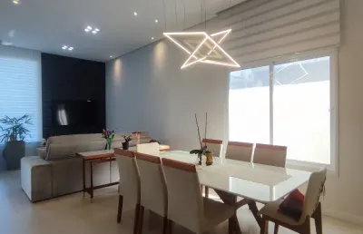 Linda casa em condomínio prox.a cidade,arborizado, com bosque,praças  e pomar