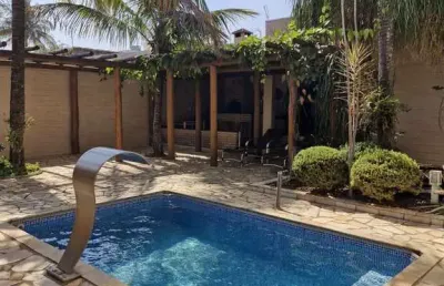 Casa com 3 quartos à venda no santa mônica, uberlândia  por r$ 980.000