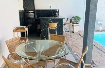 Casa com 3 quartos à venda no alto umuarama, uberlândia  por r$ 970.000