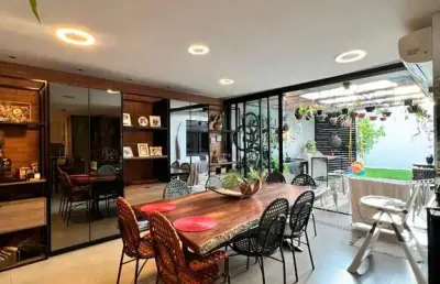 Casa com 3 quartos à venda no jardim karaíba, uberlândia  por r$ 1.500.000