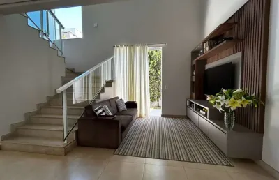 Casa em condomínio fechado com 3 quartos à venda no aclimação, uberlândia  por r$ 1.930.000