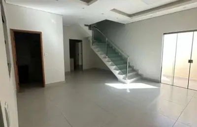 Casa com 3 quartos à venda no santa mônica, uberlândia  por r$ 500.000