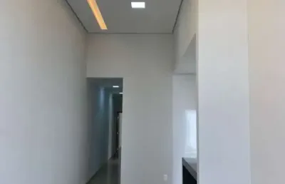 Casa com 3 quartos à venda no santa mônica, uberlândia  por r$ 430.000