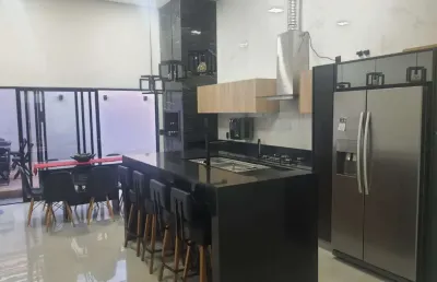 Casa com 3 quartos à venda no jardim holanda, uberlândia  por r$ 750.000