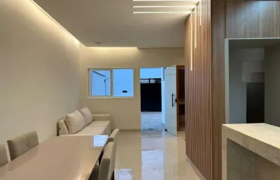 Casa com 2 quartos à venda no novo mundo, uberlândia  por r$ 440.000