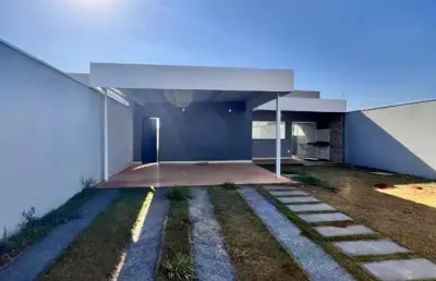 Casa com 3 quartos à venda no novo mundo, uberlândia  por r$ 550.000