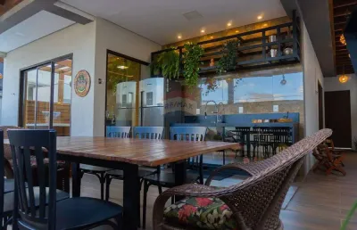 Casa com excelente localização em condomínio sunvillle