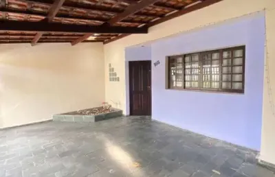 Casa com 3 quartos à venda na Vila Santos, Caçapava 