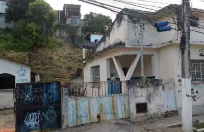 D13-neves, são gonçalo - casa  3 quartos, garagem, kitnet, muito quintal, doc ok. somente a vista