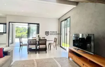 Sobrado a venda com 3 suites, piscina, 2 vagas cobertas cond. bella vittae vista